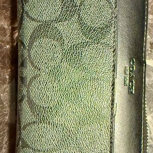 Men’s Coach Long/Zip/Accordion Wallet In Signature - Black/Charcoal